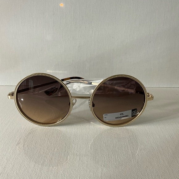 Chic Gold Frame Round Sunglasses - Picture 1 of 4